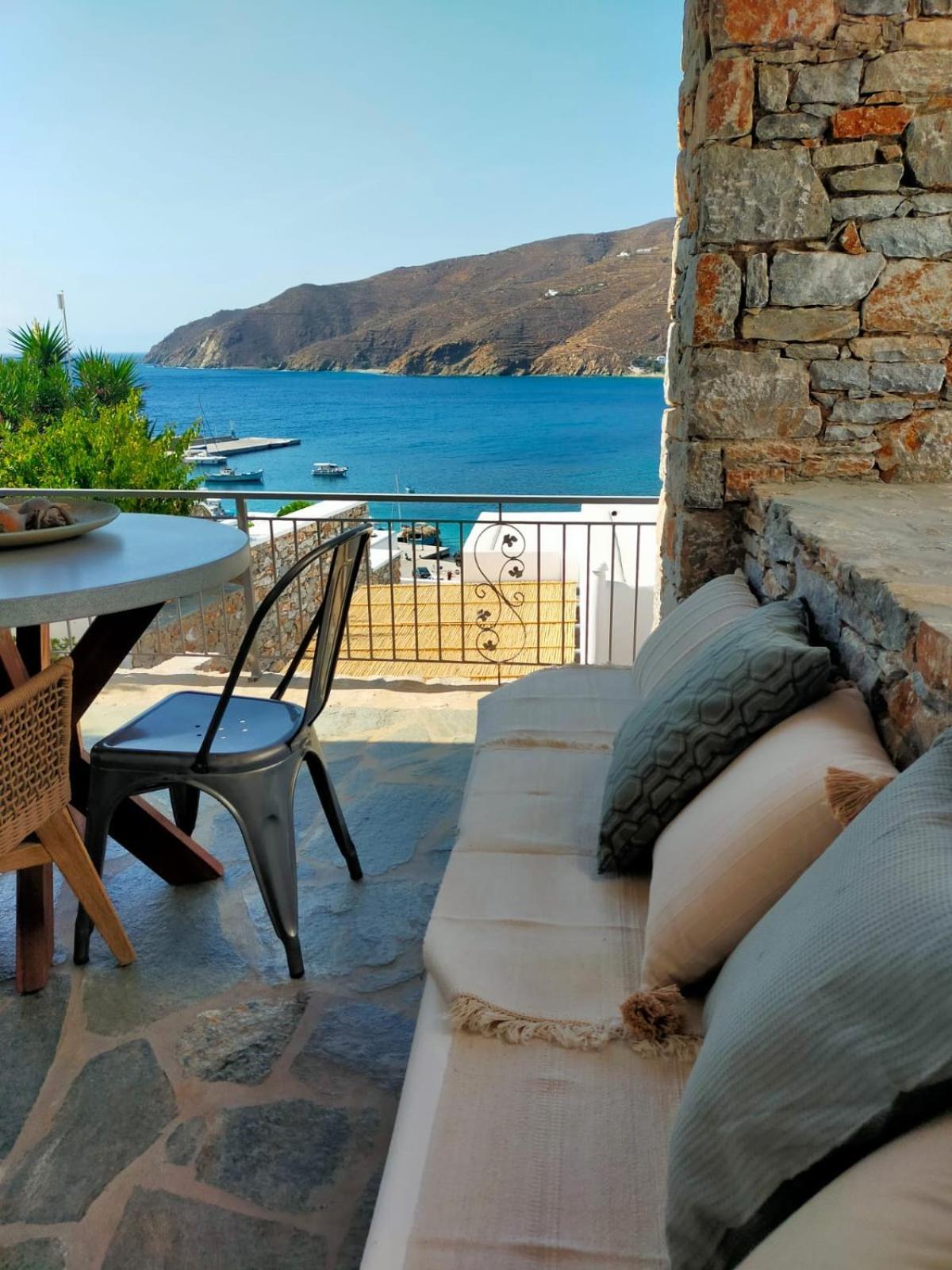 Elegant Houses, 6 * Amorgos