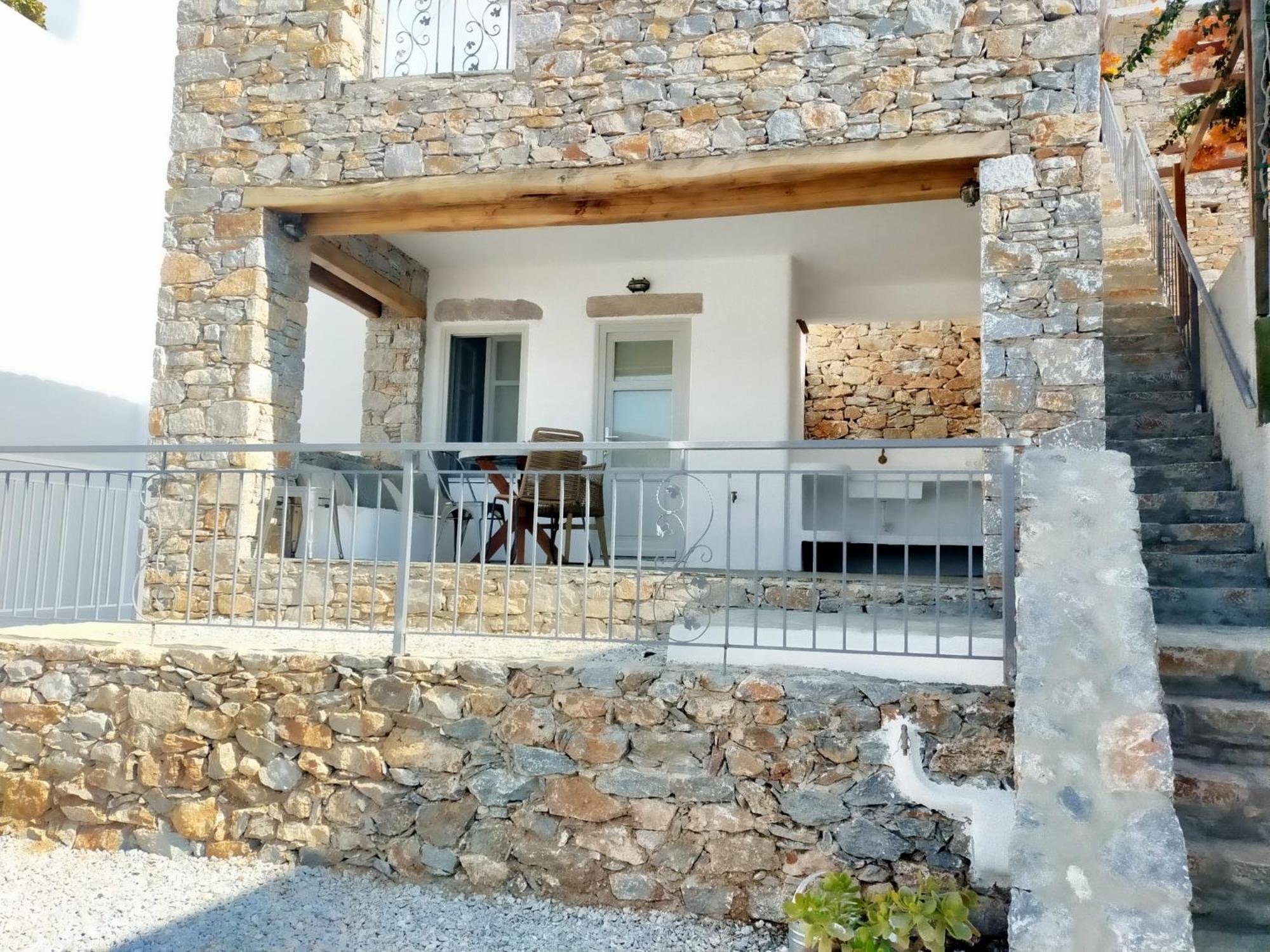 Elegant Houses, 6 * Amorgos