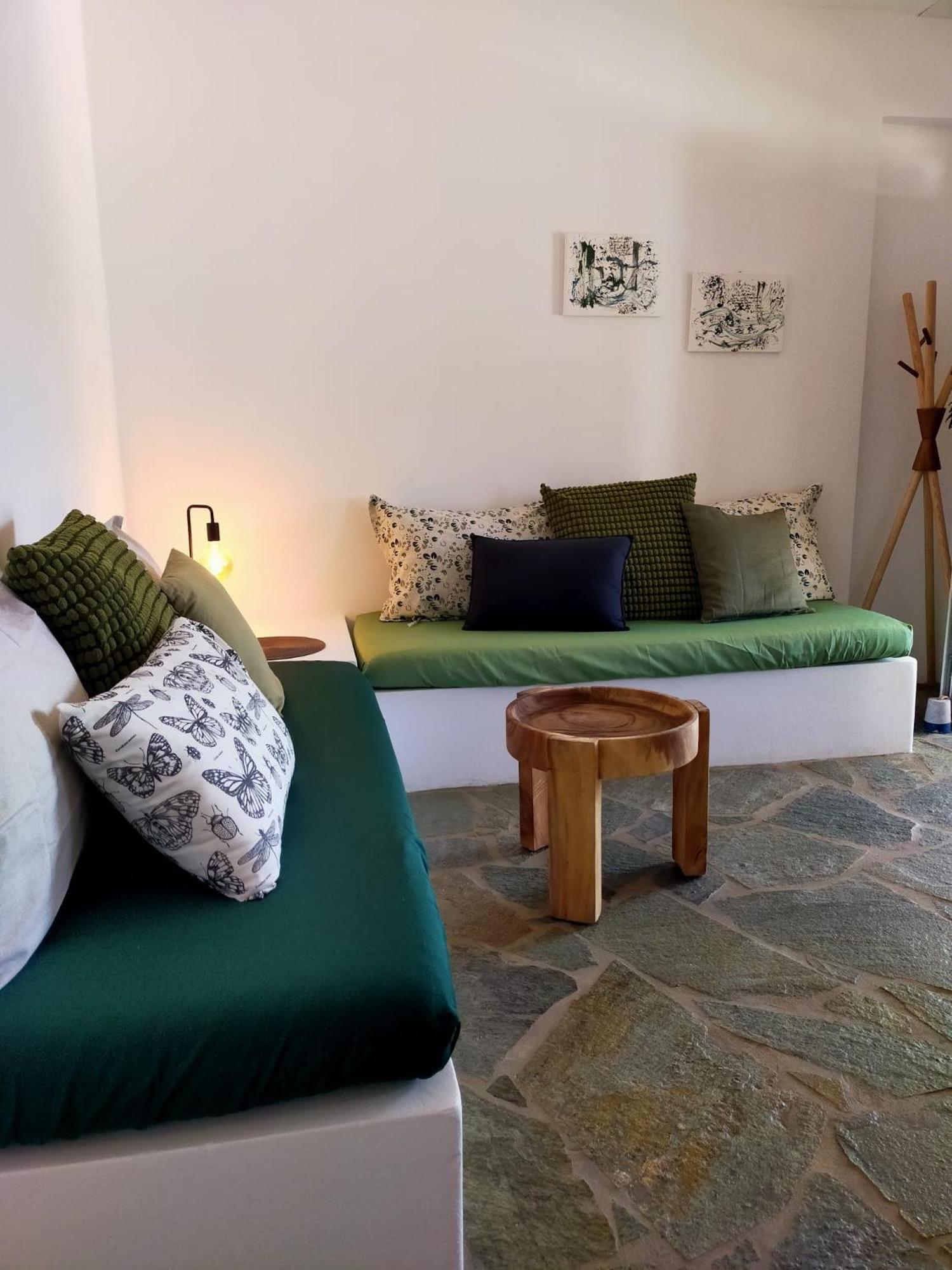 Elegant Houses, 6 Villa Amorgos