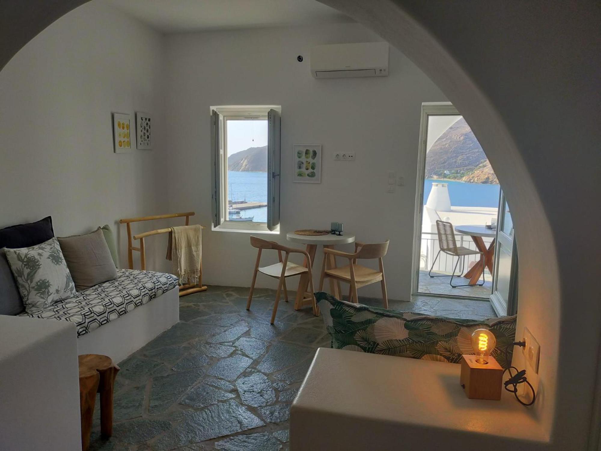 Elegant Houses, 6 Villa Amorgos