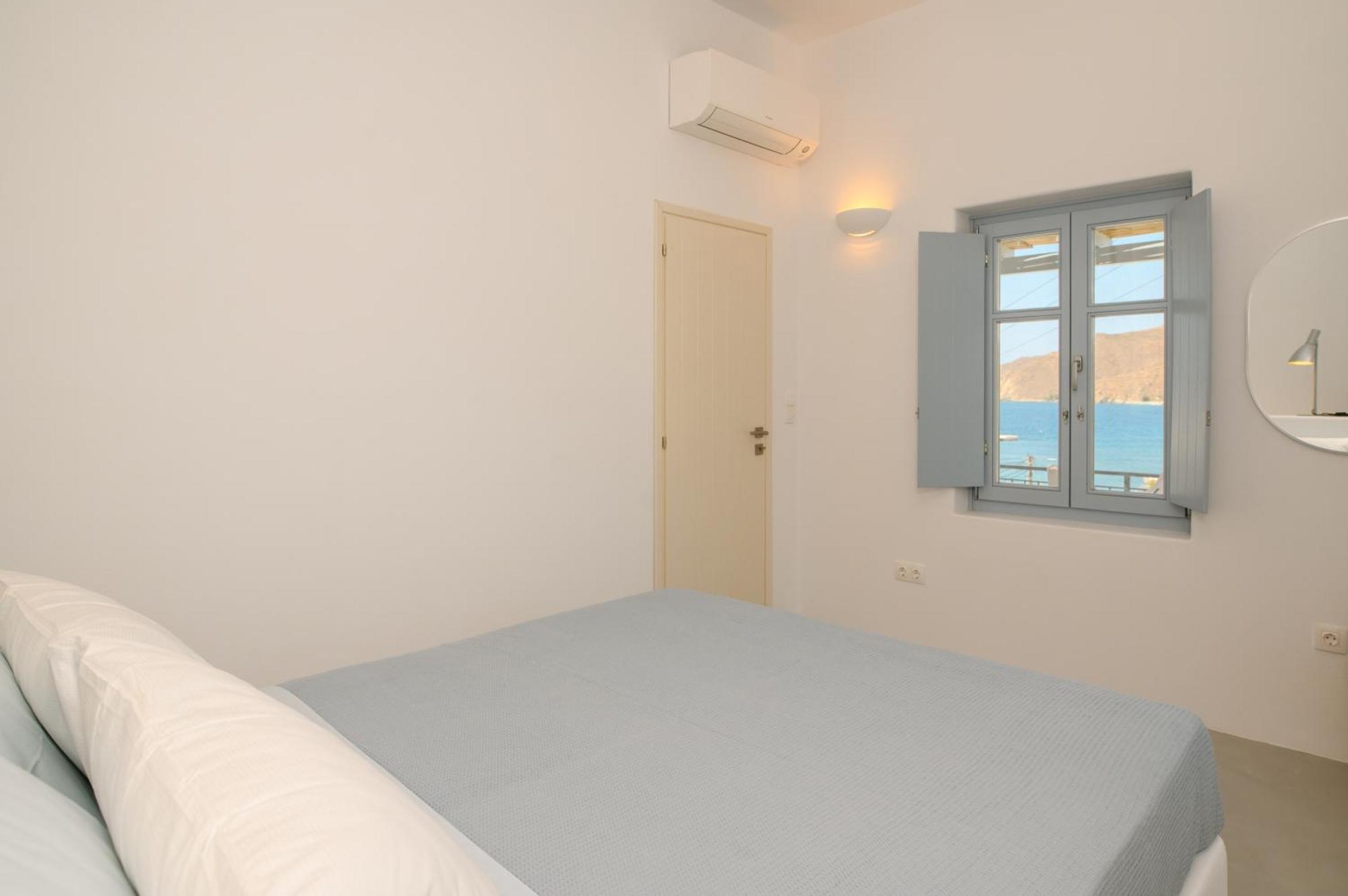 Elegant Houses, 6 Amorgos